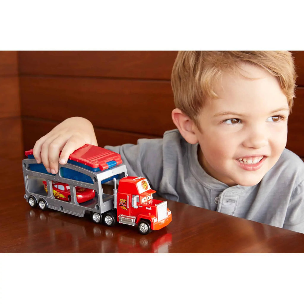 & Disney/Pixar Dip Dunk Cars Lightning Mack Trailer with McQueen