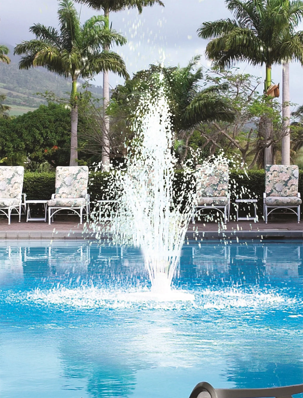 Floating Pool Swimline Triple Tier