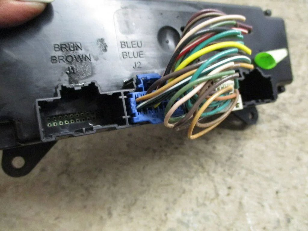Saturn AC (Good) OEM Climate Control Pre-Owned Vue Manual Heater Temperature LKQ